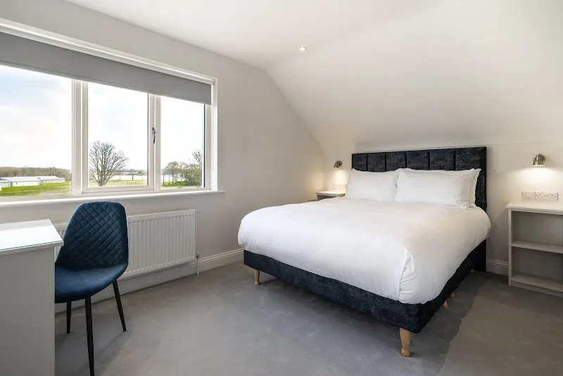 Mullans Bay Estate, Holiday Villas and Lakeside Lodges