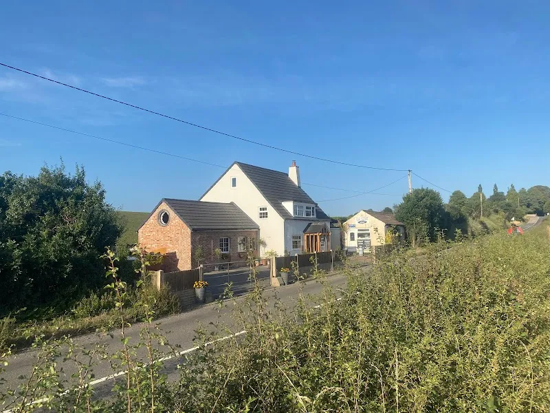 Lilac Cottage Kennels & Cattery
